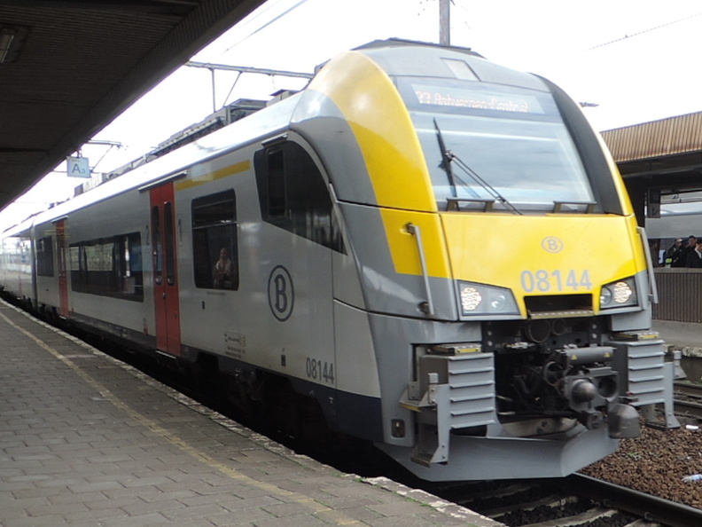 006-Train.jpg