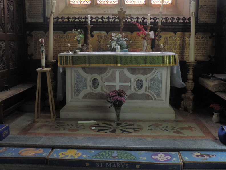 040-Altar.jpg