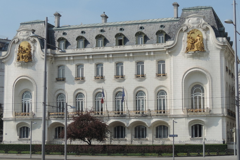 49-FrenchEmbassy.jpg