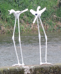 Bird sculpture
