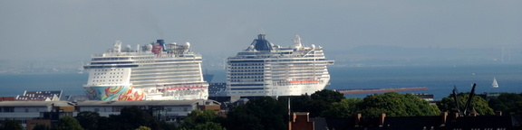 Cruise ships and Swedish coast