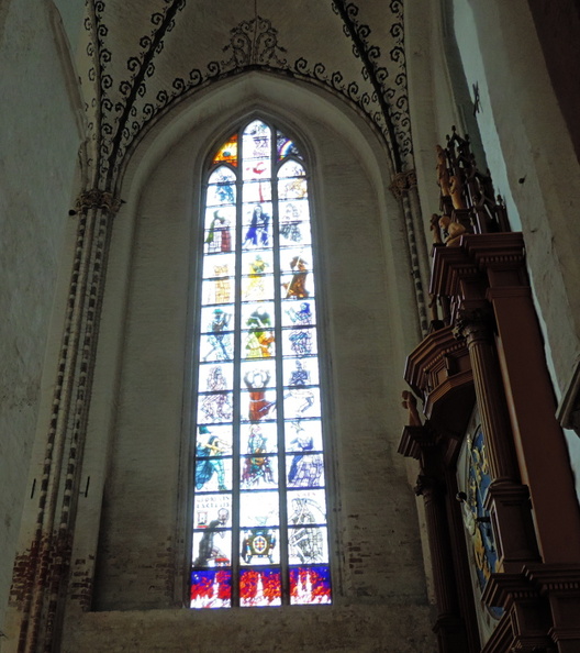 18-Window.jpg