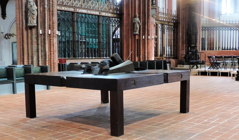 48-Altar.jpg
