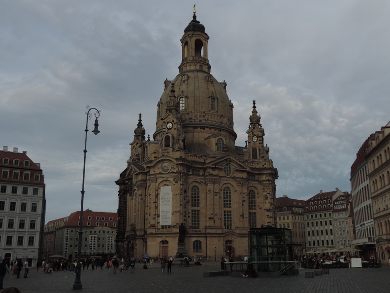 04-Frauenkirche.jpg