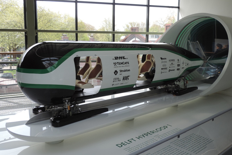 086-Hyperloop.jpg