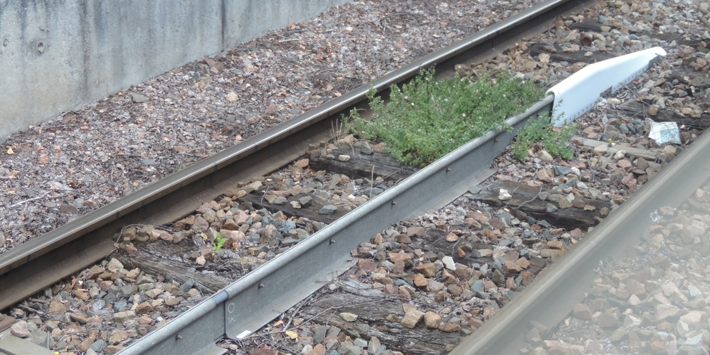 Third rail at a station