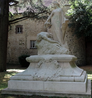 Statue