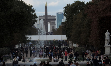 Pleace de la Concorde and Arc de Triomphe