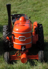 Small tractor