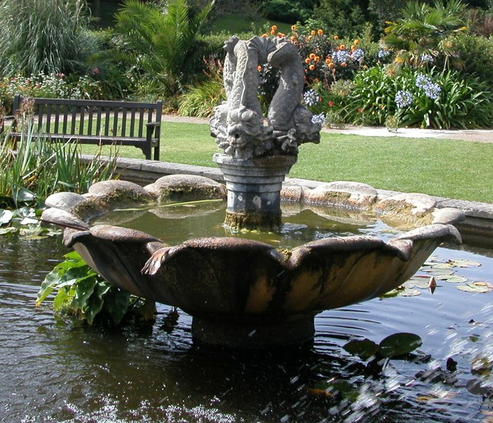 01-Fountain.jpg