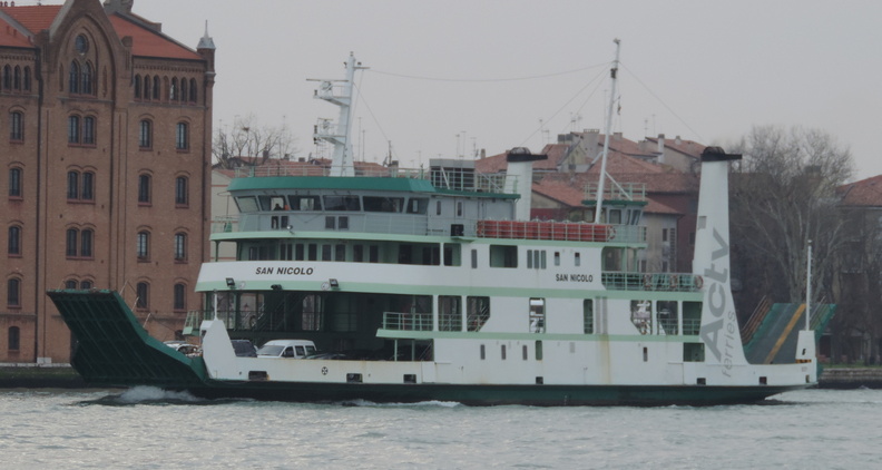 15-Ferry.jpg