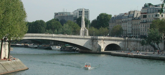 Bridge with monolith