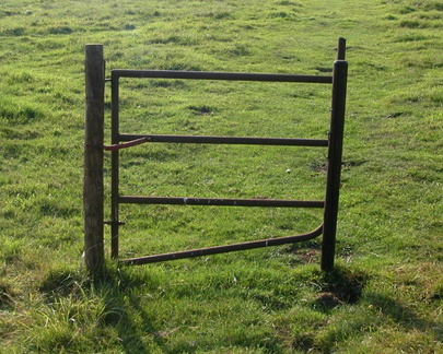 Solitary gate