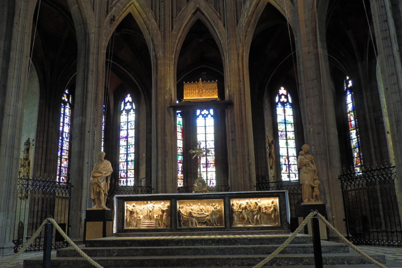 47-Altar.jpg