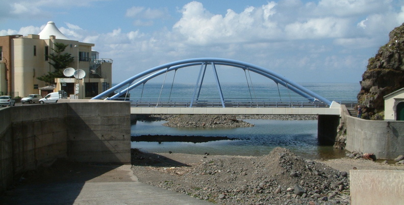 06-Bridge.jpg