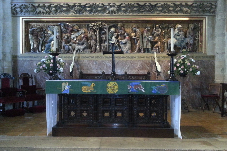 15-Altar.jpg