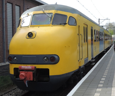 003-Train