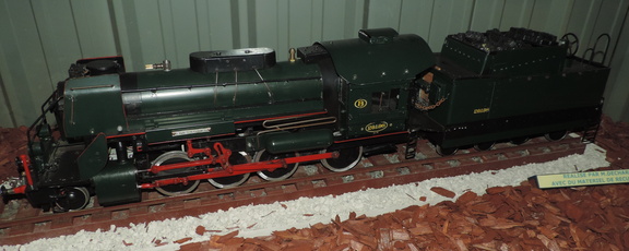 Model engine
