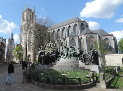 Sculpture by Cathedral