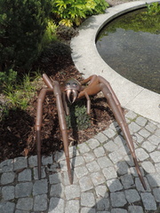 Metal spider
