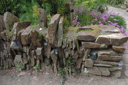 Junk wall