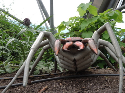 Metal spider
