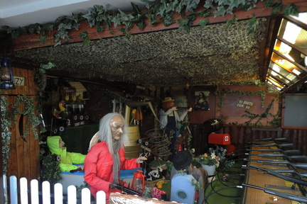 Shooting gallery