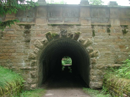 Tunnel