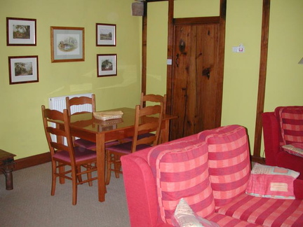 Lounge table