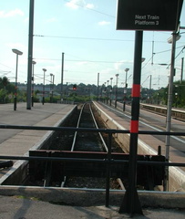 Grantham's double-sided platform