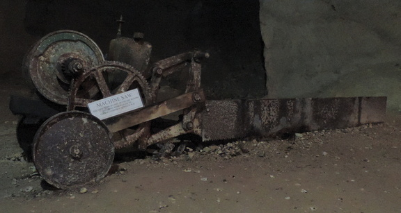 Machine saw