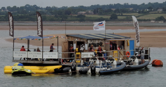 Floating bar