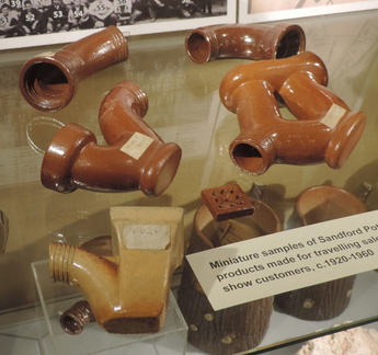 Pottery miniatures
