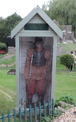 Roundhead pikeman
