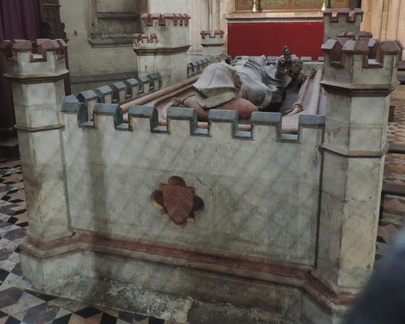 Tomb shaped like a castle