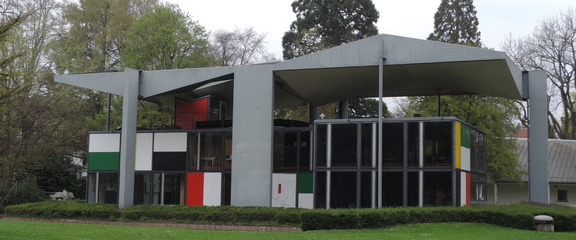 Blocky building