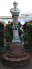 Statue