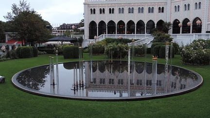 Bubble fountain