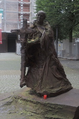 Statue