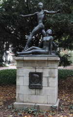 Statue