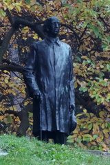 Statue
