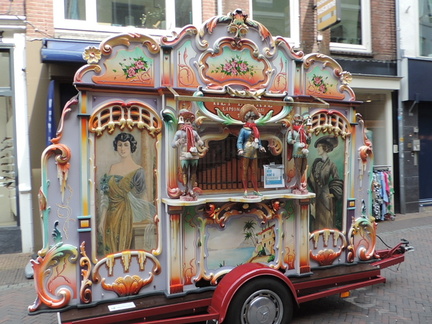 Music machine