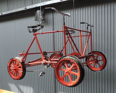 Rail cycle