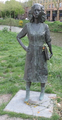 Statue