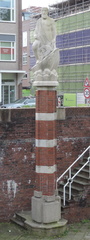 Statue