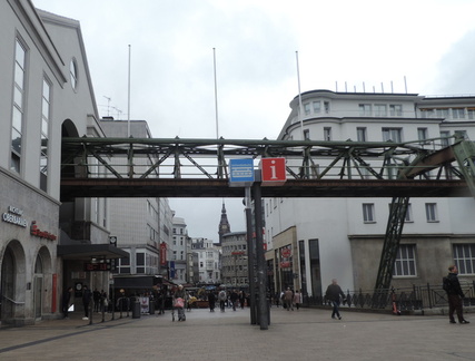 Schwebebahn