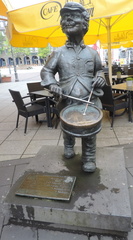 Statue