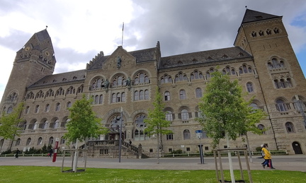 Government building