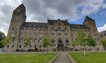 Government building