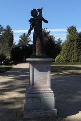 Statue